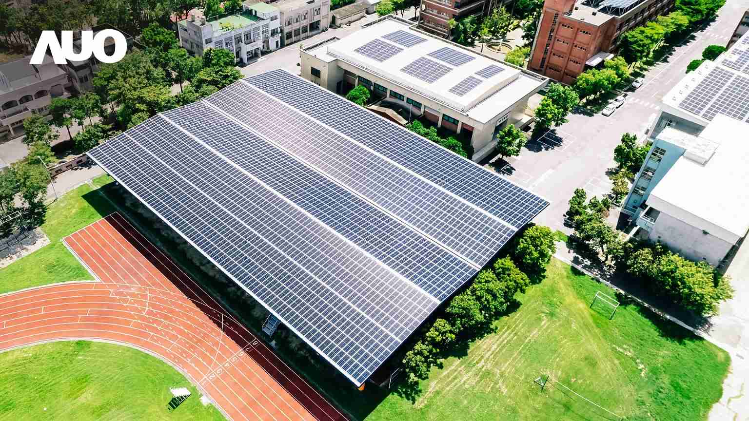 OBPaySunSteel光电整合型浪板具备快速安装、、、轻量化优势，，可提升15%发电效能，，，通过国际IEC与台湾VPC认证安全、、、、防漏、、、、耐候标准